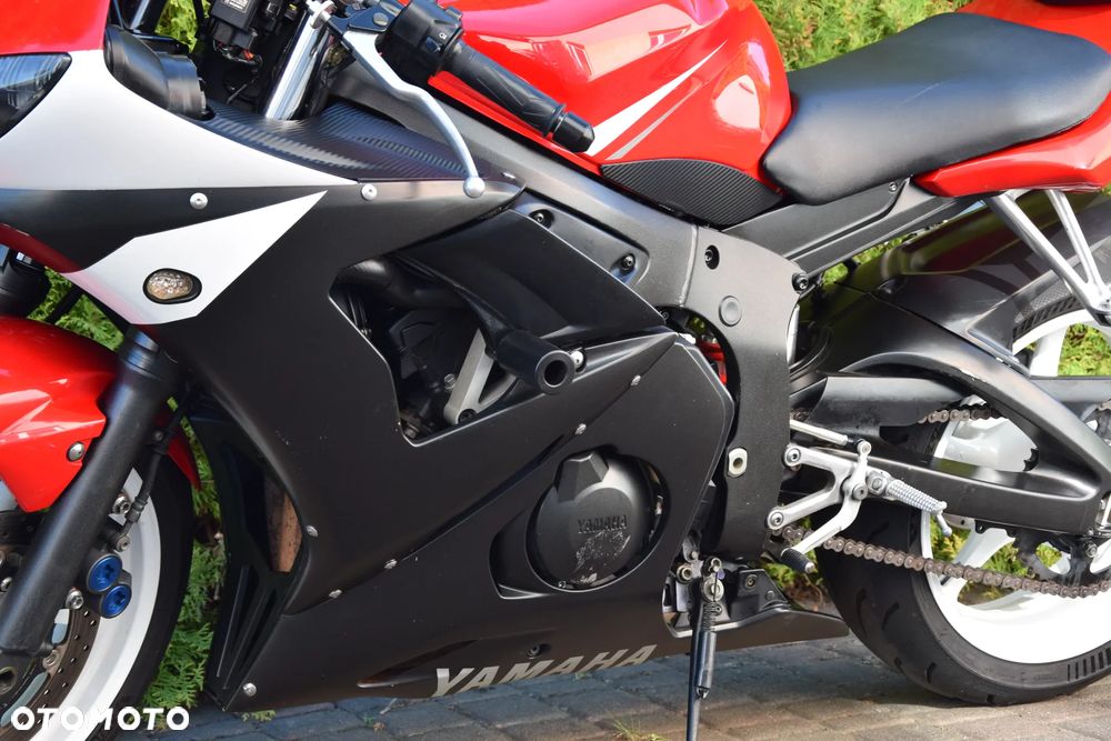 Yamaha R6 - 10