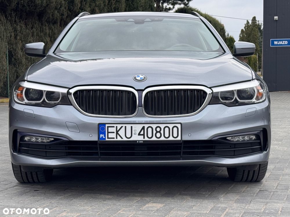 BMW Seria 5 520d xDrive Sport Line sport - 13
