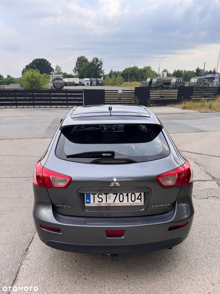 Mitsubishi Lancer 1.5 Invite - 7
