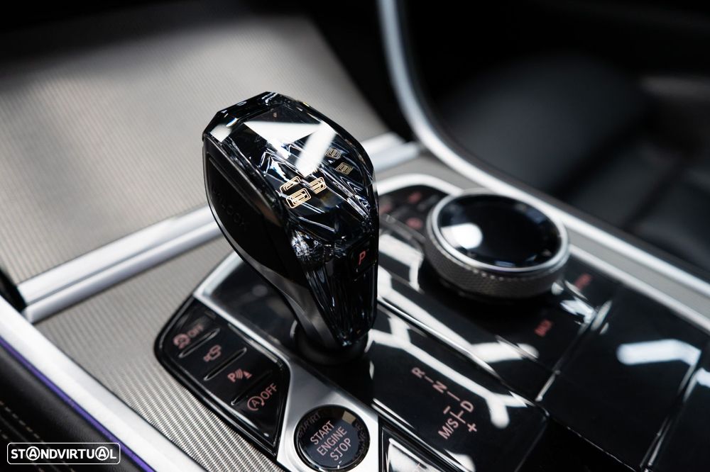 BMW 840 d xDrive Pack M - 37