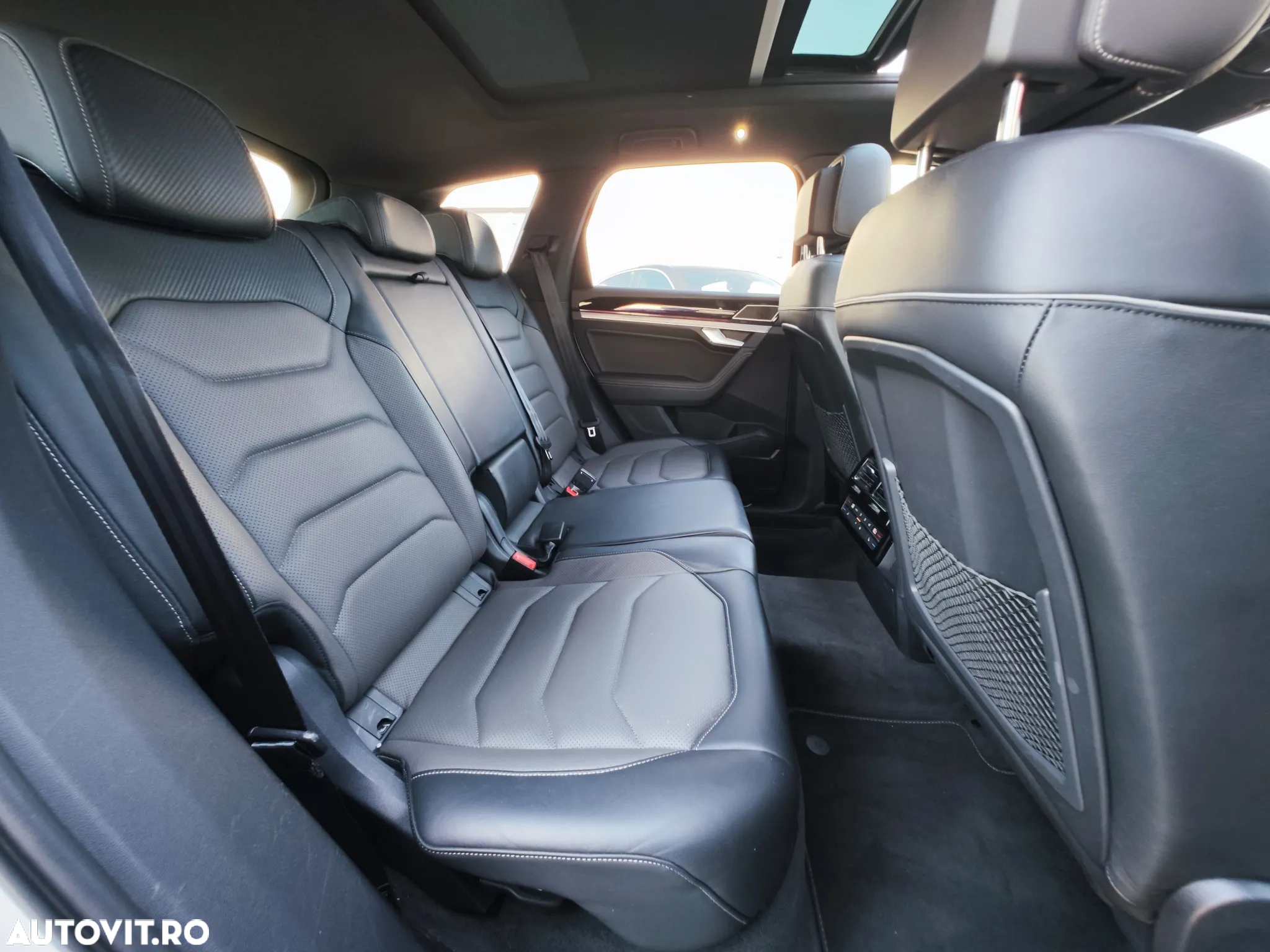Volkswagen Touareg V6 TDI R-Style - 19