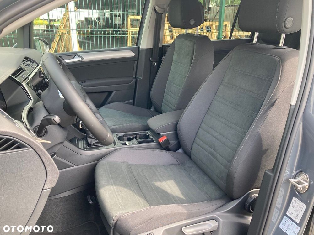 Volkswagen Touran 1.5 TSI EVO Comfortline DSG - 11