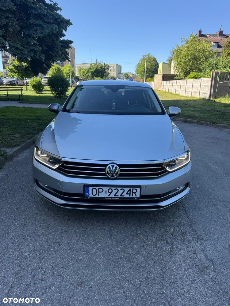 Volkswagen Passat 2.0 TDI SCR Comfortline - 1