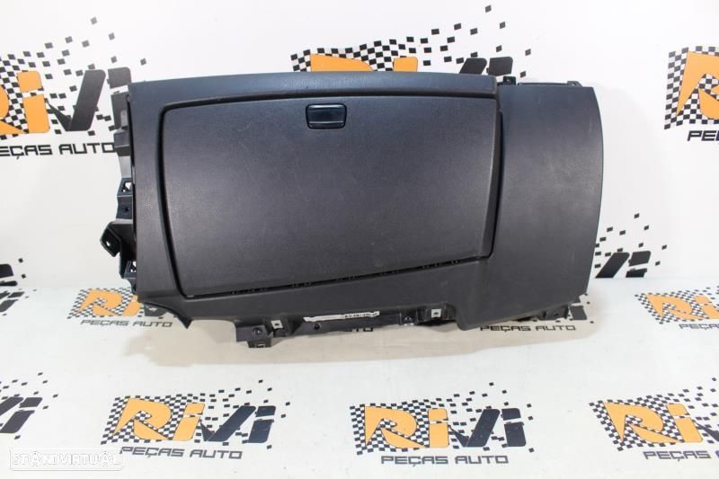 Porta-Luvas Bmw 1 (E87)  Porta Luvas Bmw Serie 1 E81 / E82 / E87 / E88 - 1