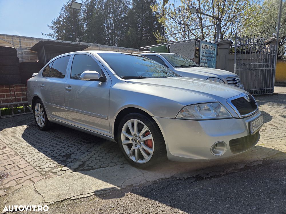 Skoda Octavia 2.0 TFSI RS - 1