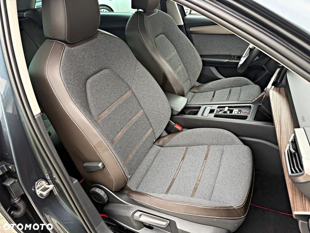 Seat Leon 2.0 TDI DPF Start&Stop DSG XCELLENCE - 29