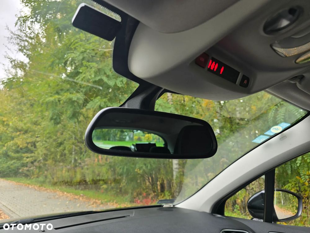 Citroën C4 1.6 HDi Attraction - 24