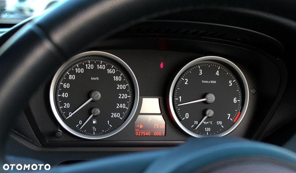 BMW Seria 6 650 i - 21