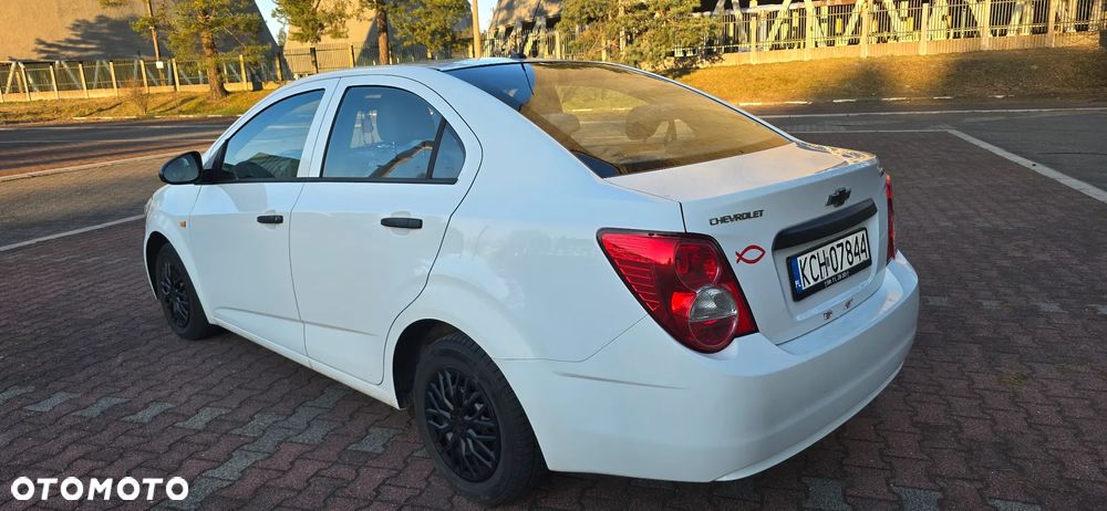 Chevrolet Aveo 1.2 LS - 3
