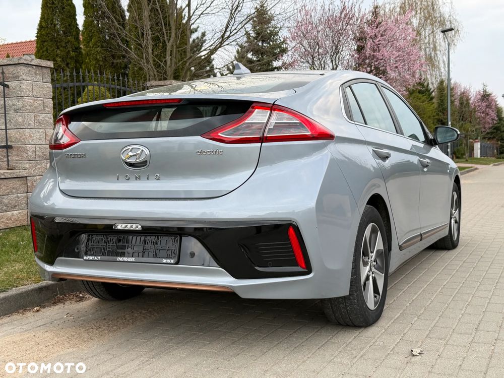 Hyundai IONIQ Premium - 3