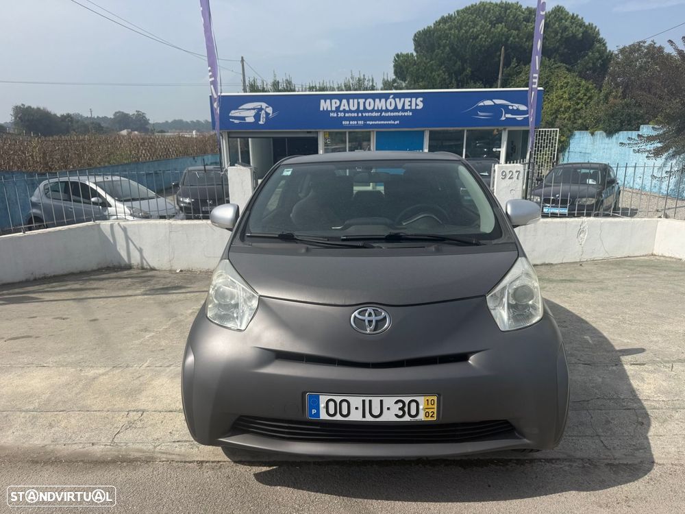 Toyota iQ 1.0 VVT-i - 2