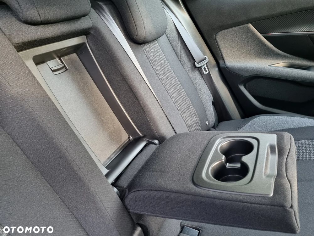 Peugeot 3008 PureTech 130 Stop & Start GPF EAT8 Active Business-Paket - 13