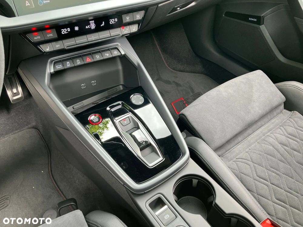Audi RS3 Sportback - 22