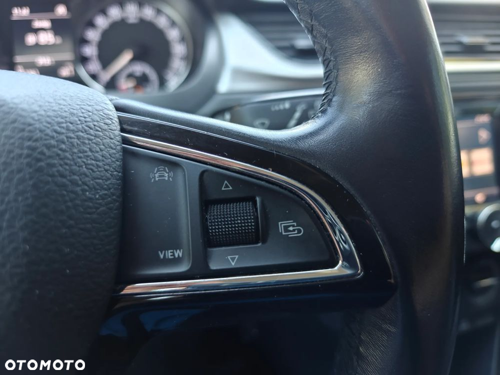 Skoda RAPID 1.0 TSI Active - 11