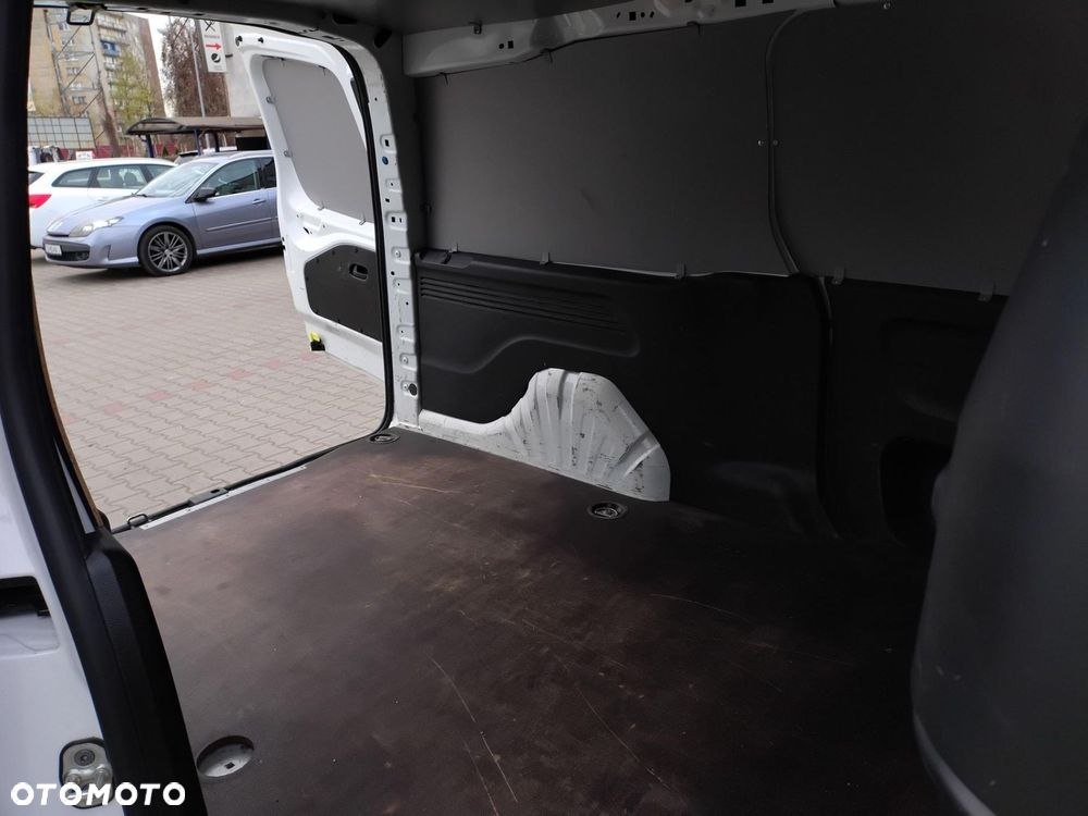 Peugeot Partner Van - 24