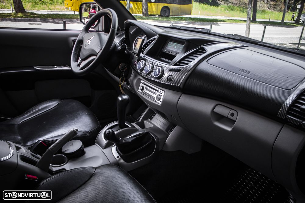 Mitsubishi L200 Pick Up 4x4 Auto Intense Cabine Dupla - 26