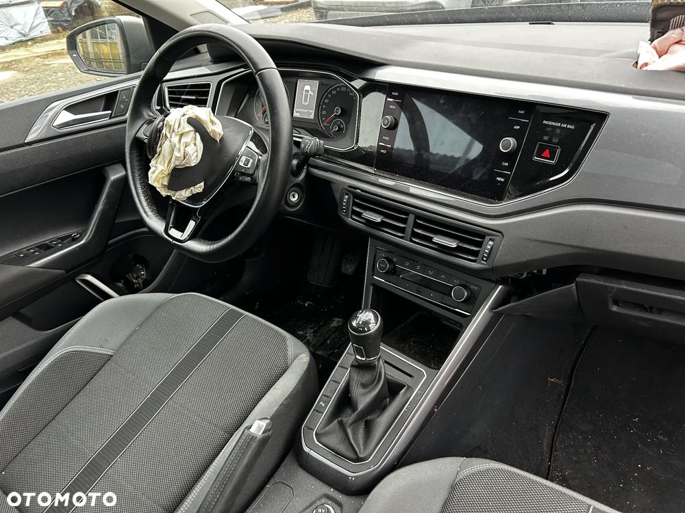Volkswagen Polo 1.0 TSI OPF R-Line - 26