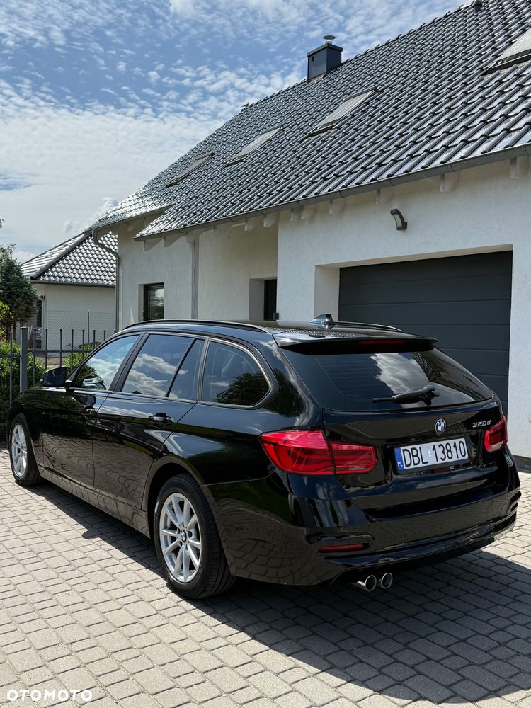 BMW Seria 3 320d Advantage sport - 4