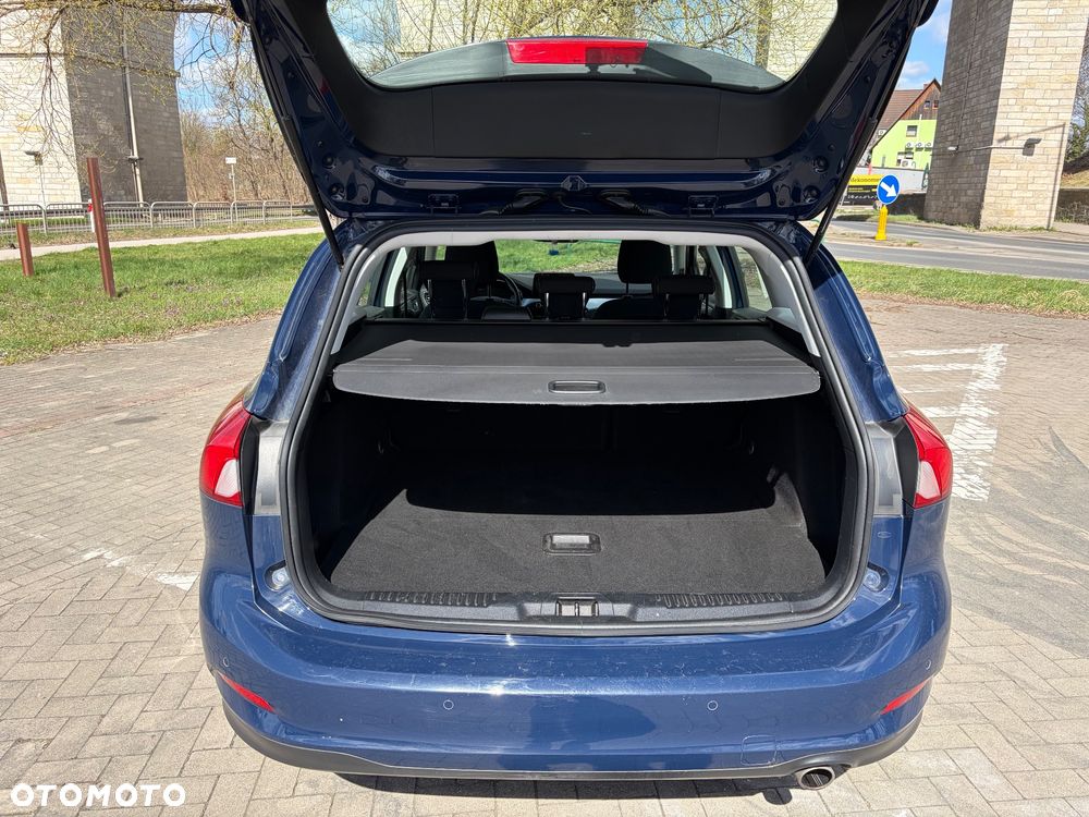 Ford Focus 1.5 TDCi Trend Sport ASS PowerShift - 4