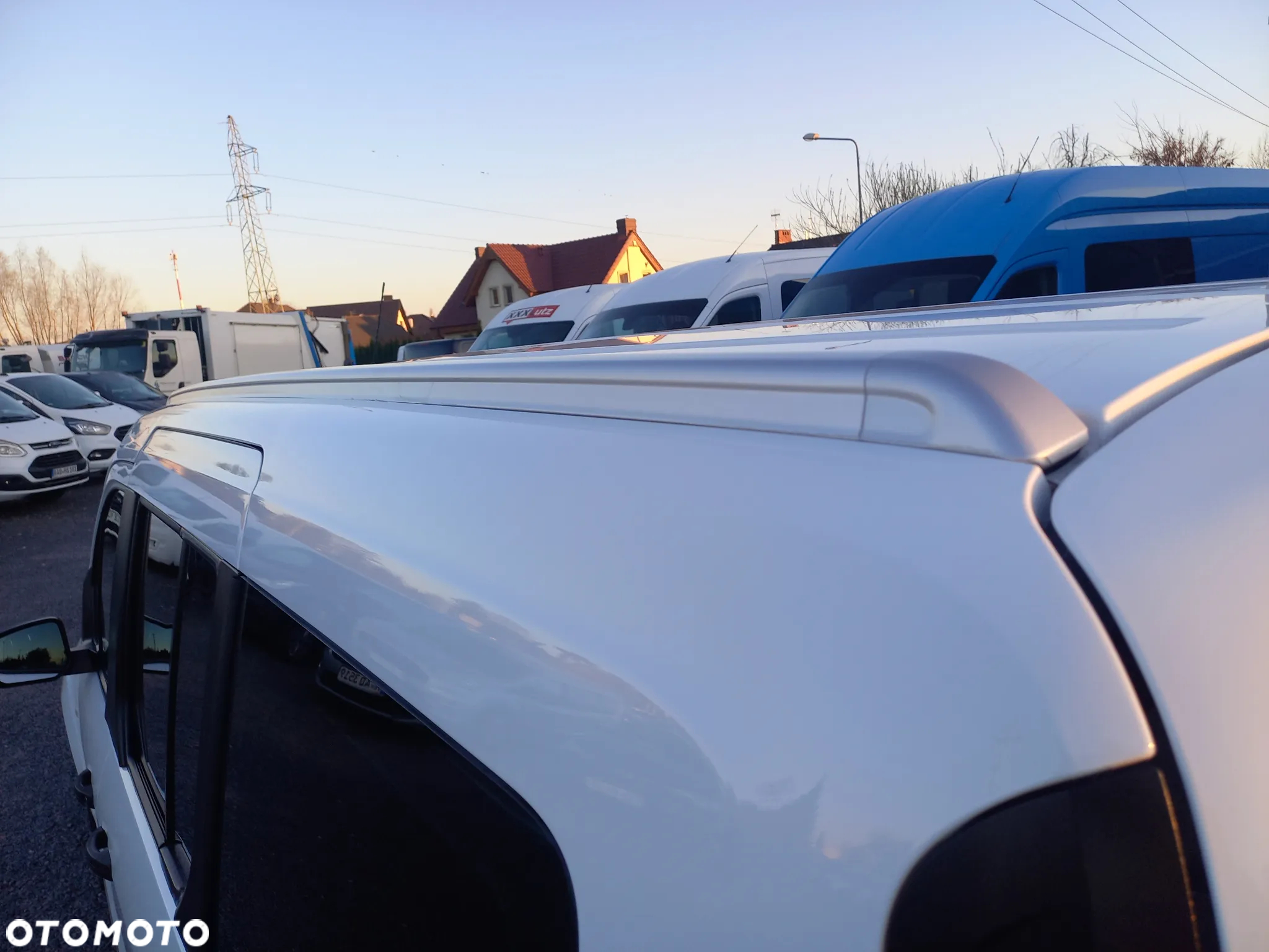 Ford Tourneo Connect - 12