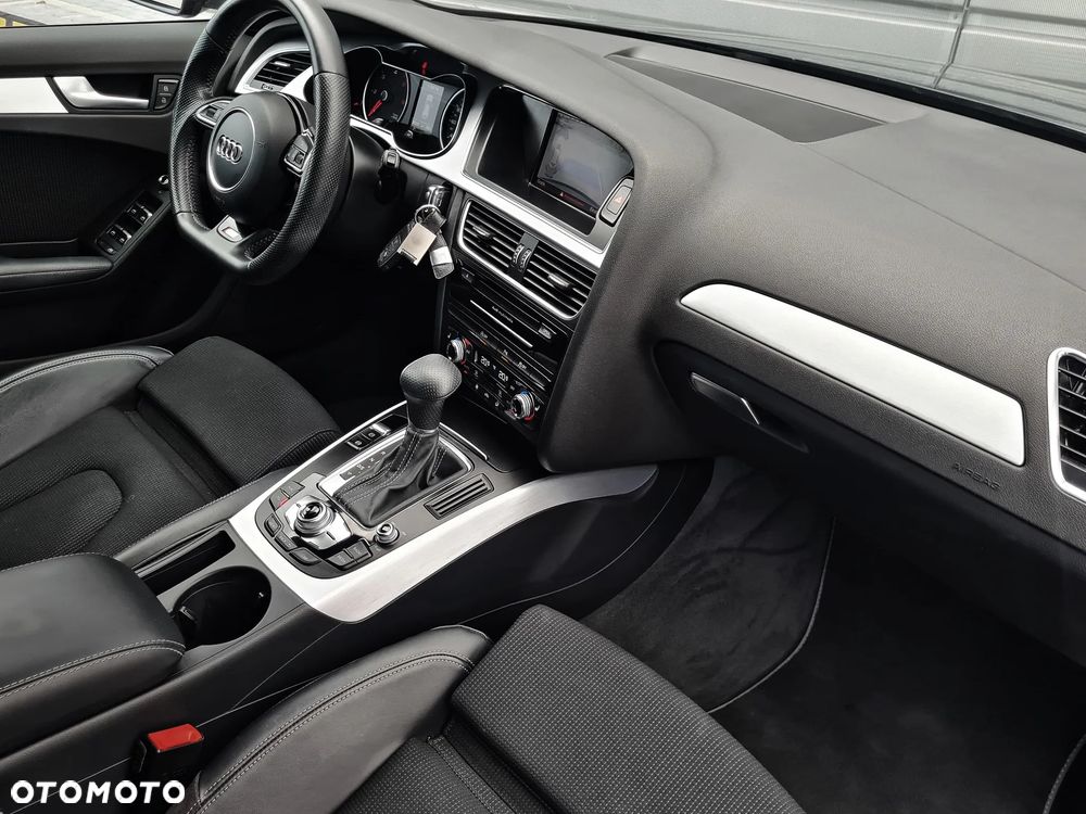 Audi A4 Avant - 30