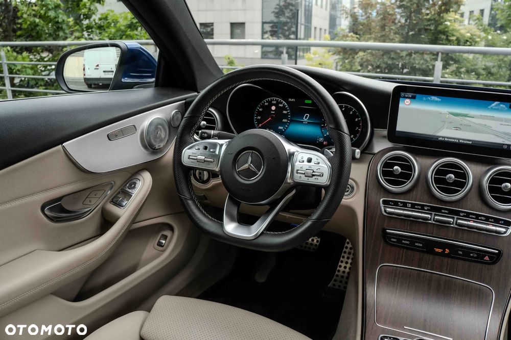 Mercedes-Benz Klasa C 200 4MATIC 9G-TRONIC - 21