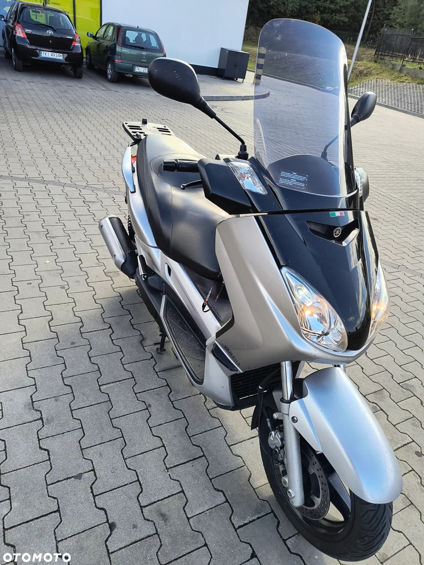 Yamaha X-max - 8