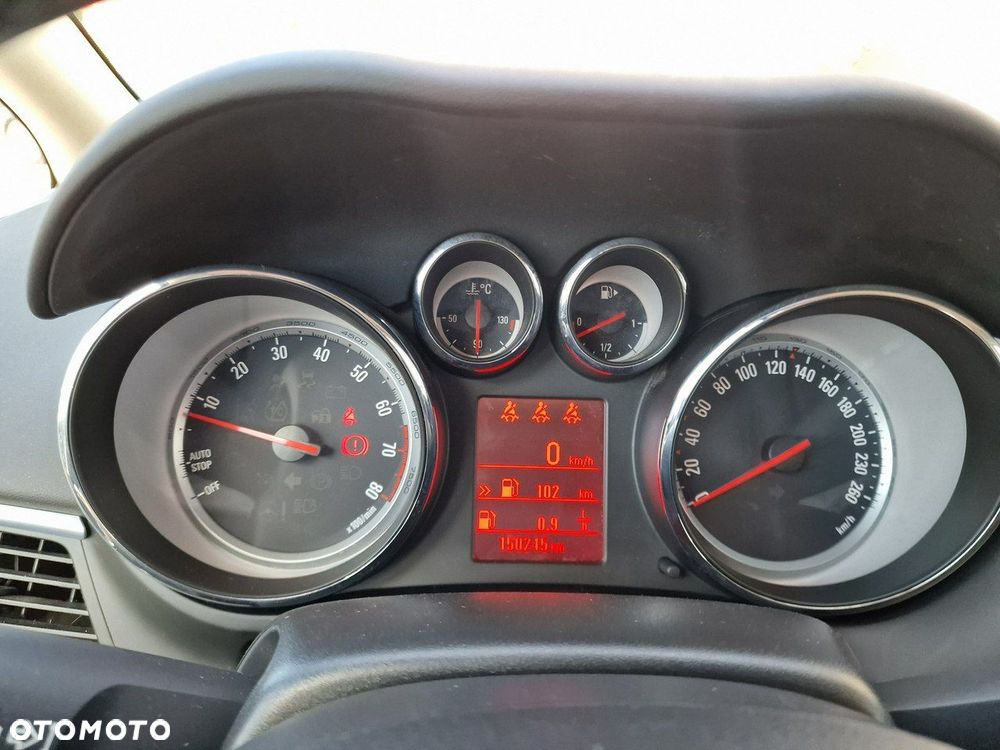 Opel Zafira Tourer 1.4 Turbo drive - 32