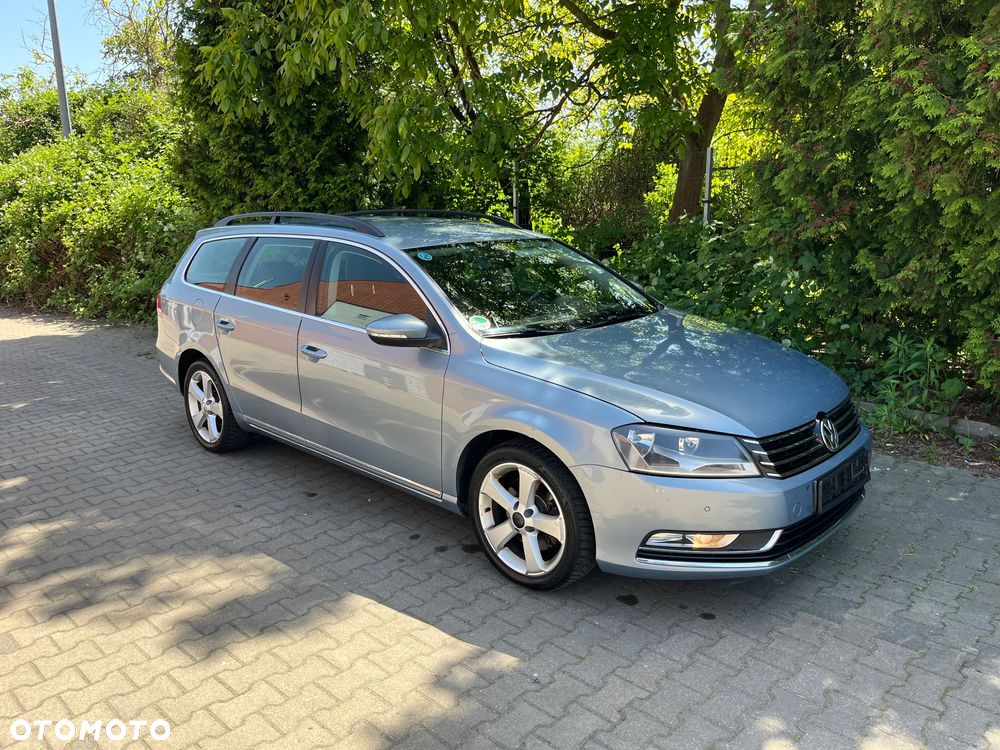 Volkswagen Passat Variant 2.0 Blue TDI DSG SCR Comfortline - 12