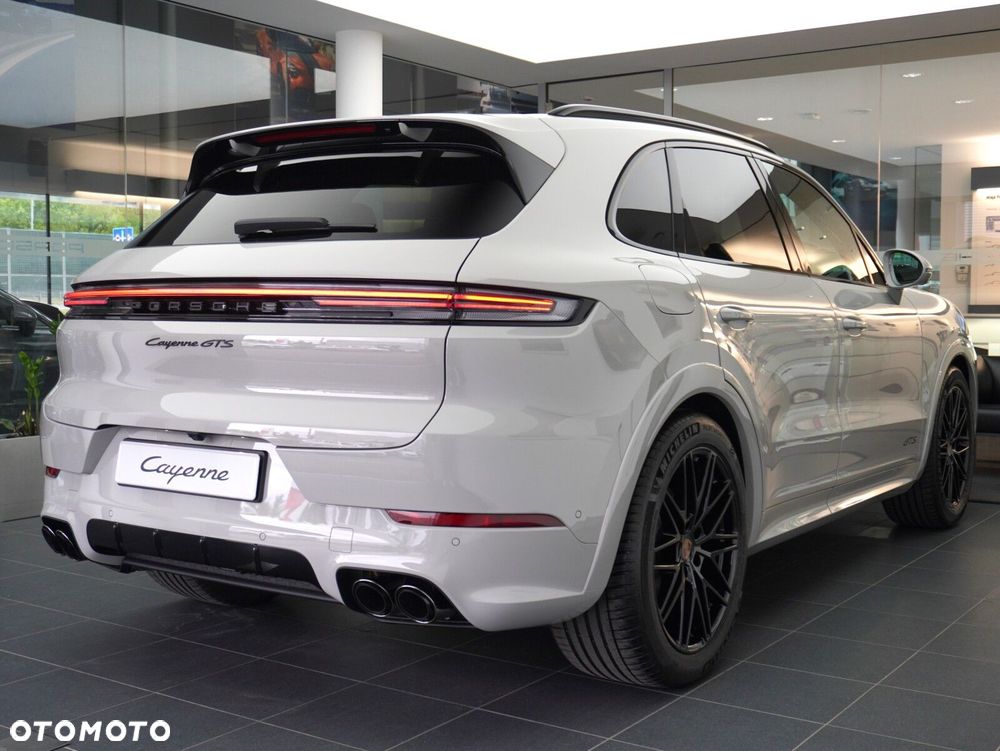 Porsche Cayenne GTS - 15