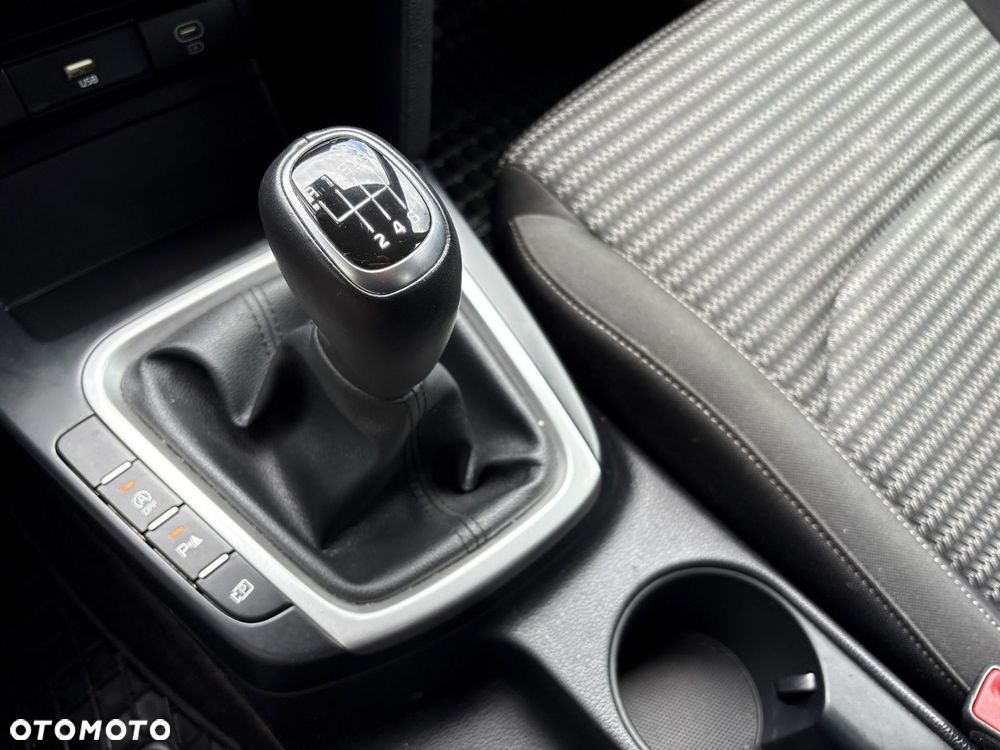 Kia Ceed 1.5 T-GDI M - 15
