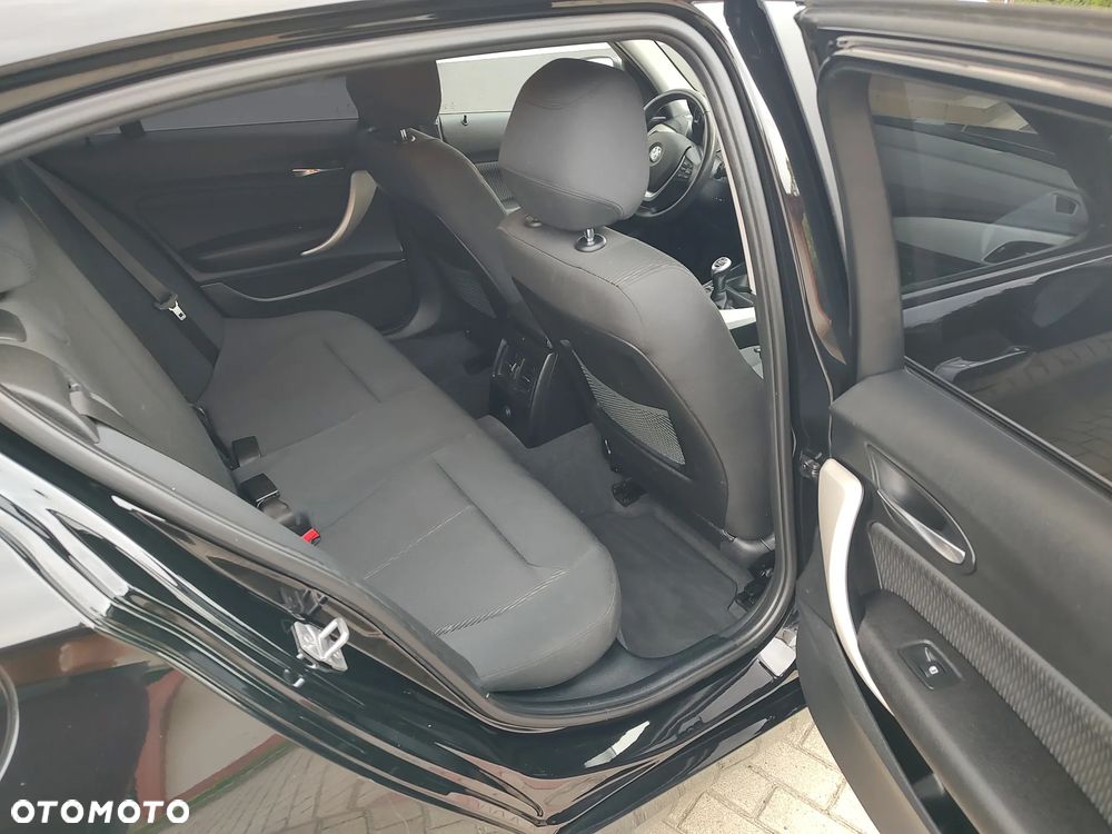 BMW Seria 1 - 27