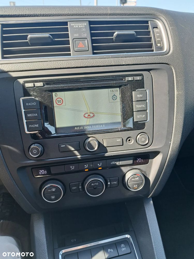 Volkswagen Jetta 1.2 TSI BlueMotion Technology Trendline - 10
