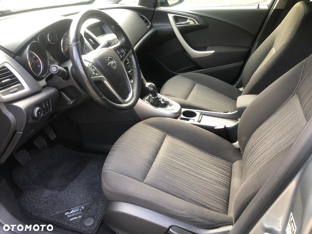 Opel Astra 1.4 Turbo - 26
