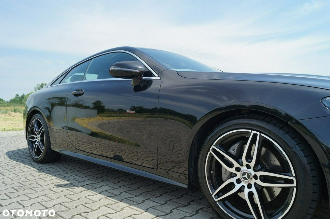 Mercedes-Benz Klasa E - 28
