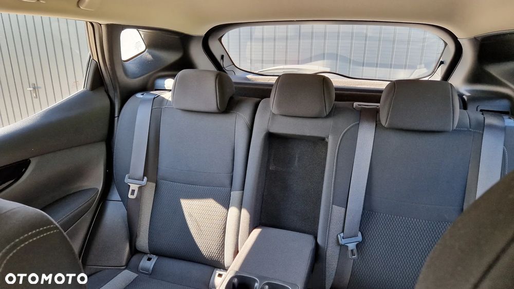 Nissan Qashqai 1.2 DIG-T Acenta EU6 - 17