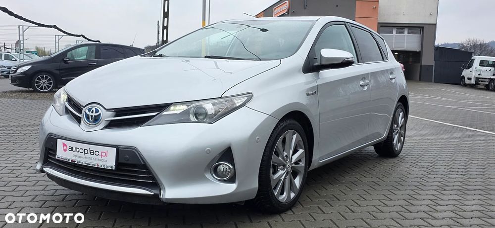 Toyota Auris 1.8 HSD Luna