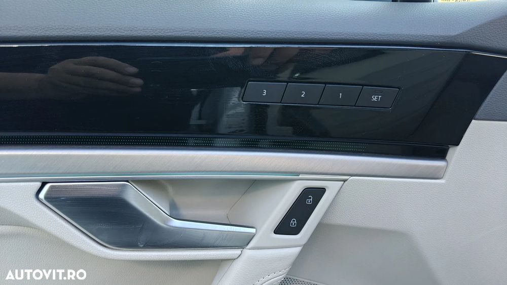 Volkswagen Touareg 3.0 V6 TDI 4Motion DPF Automatik Elegance - 11