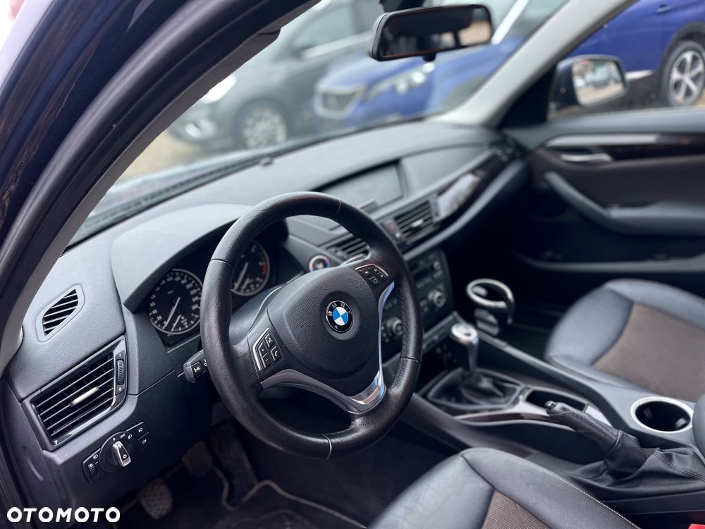 BMW X1 sDrive18d xLine - 9