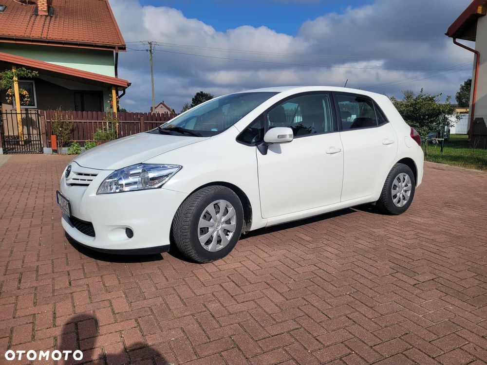 Toyota Auris 1.4 D-4D Active - 3