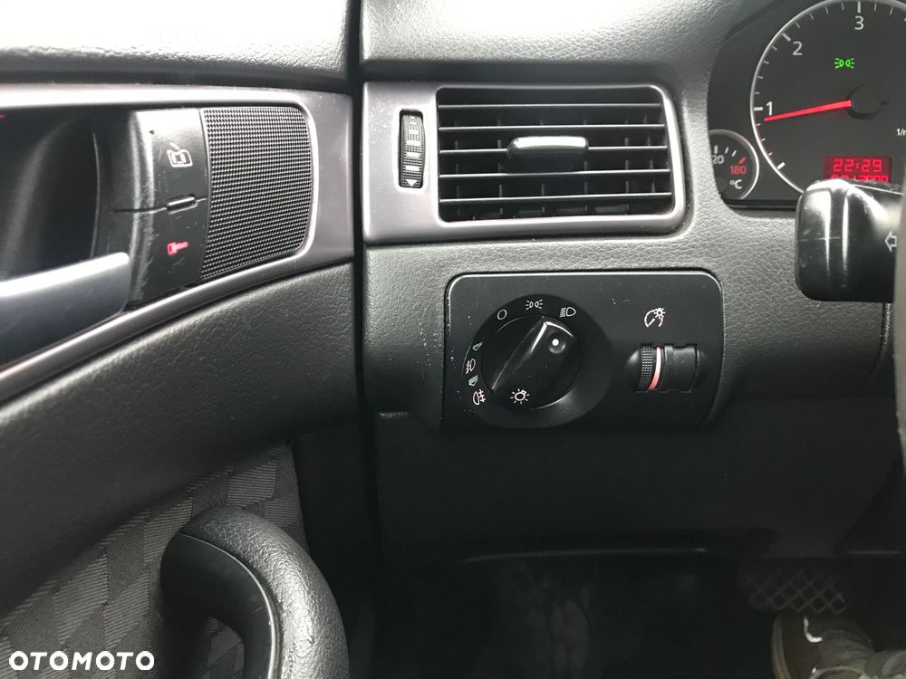 Audi A6 Avant 2.5 TDI Multitronic - 26