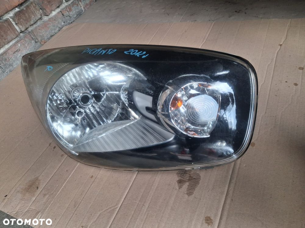 Lampa KIA PICANTO II  lewa prawa  OE - 6