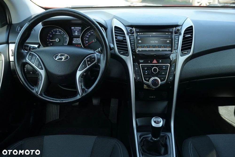 Hyundai i30 - 23