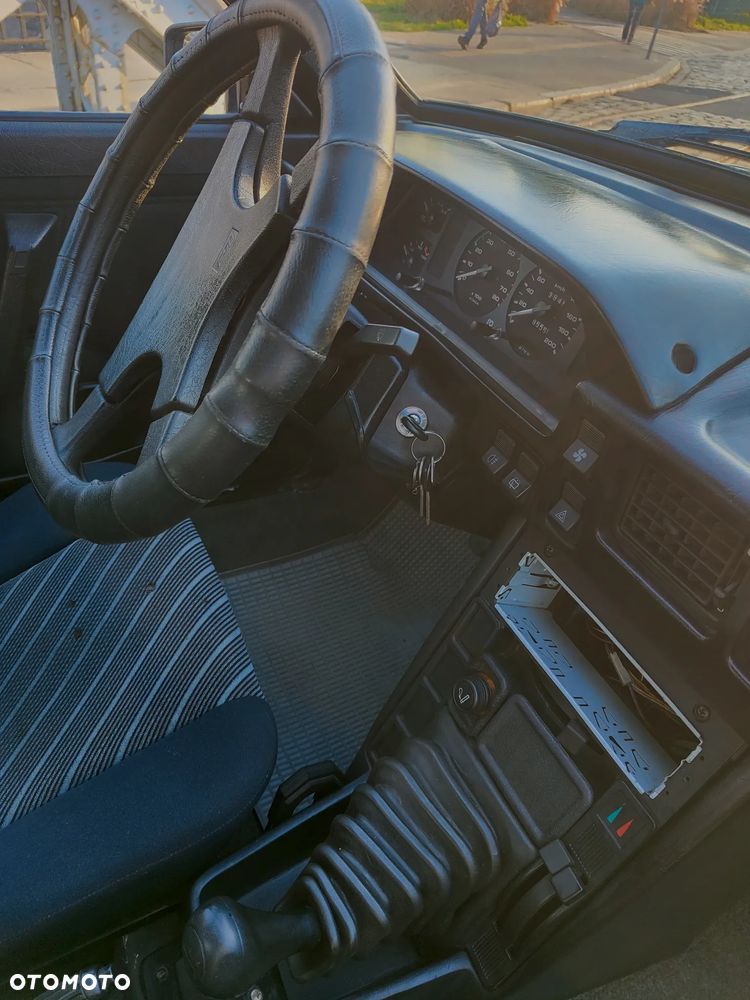 Polonez Caro - 16