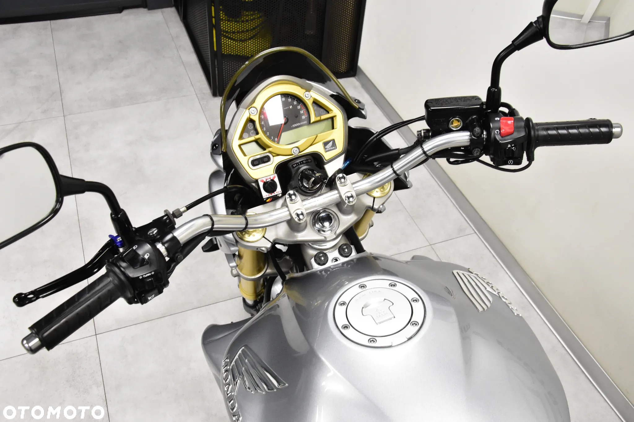 Honda CB - 19