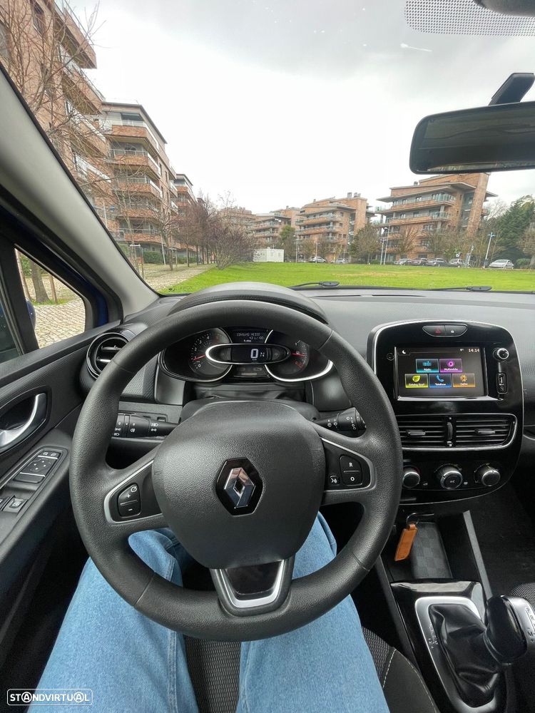 Renault Clio Sport Tourer - 15