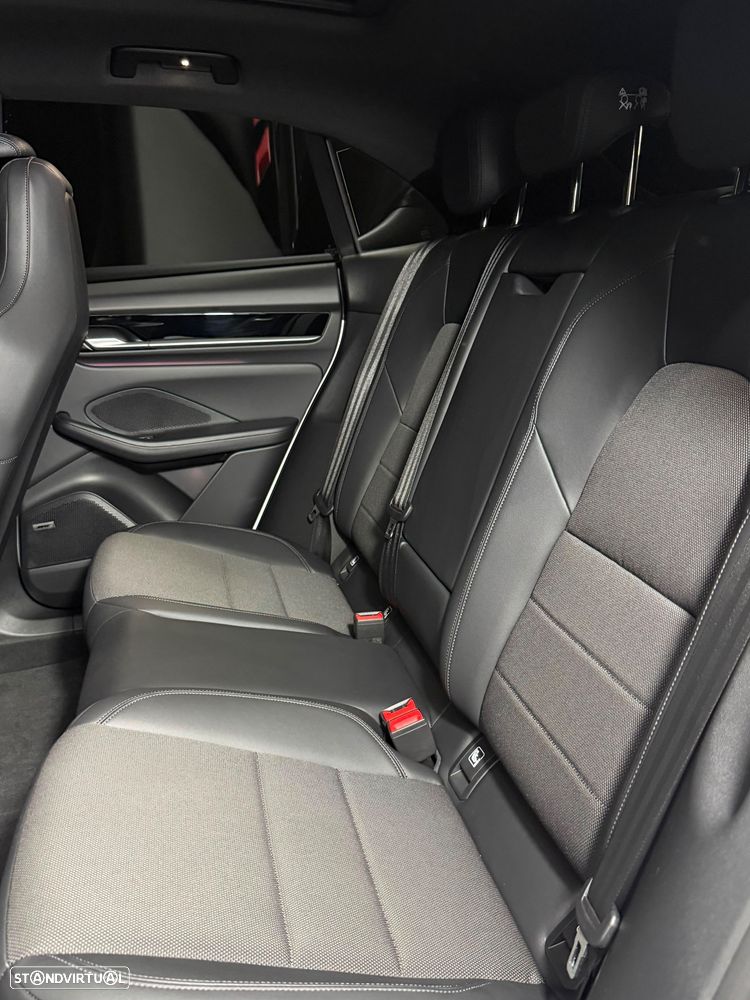 Porsche Macan Electric - 21