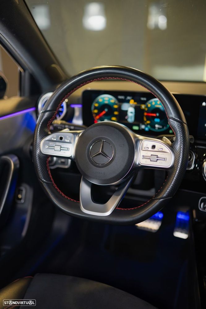 Mercedes-Benz A 250 e AMG Line - 29