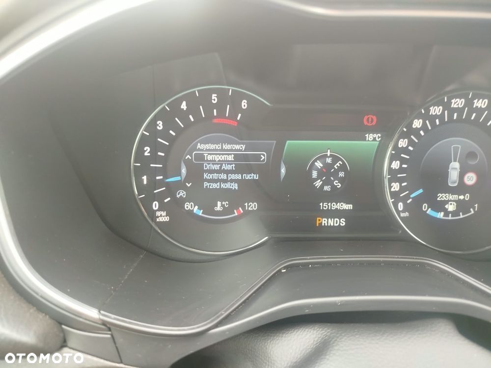 Ford Mondeo 2.0 TDCi Titanium PowerShift - 24
