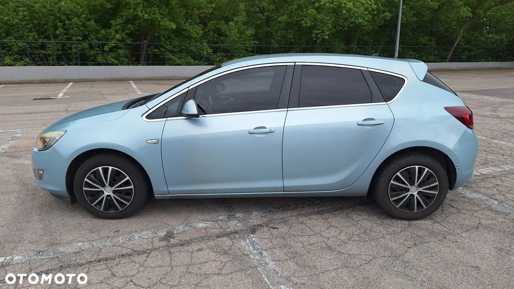 Opel Astra 1.6 T Sport - 12